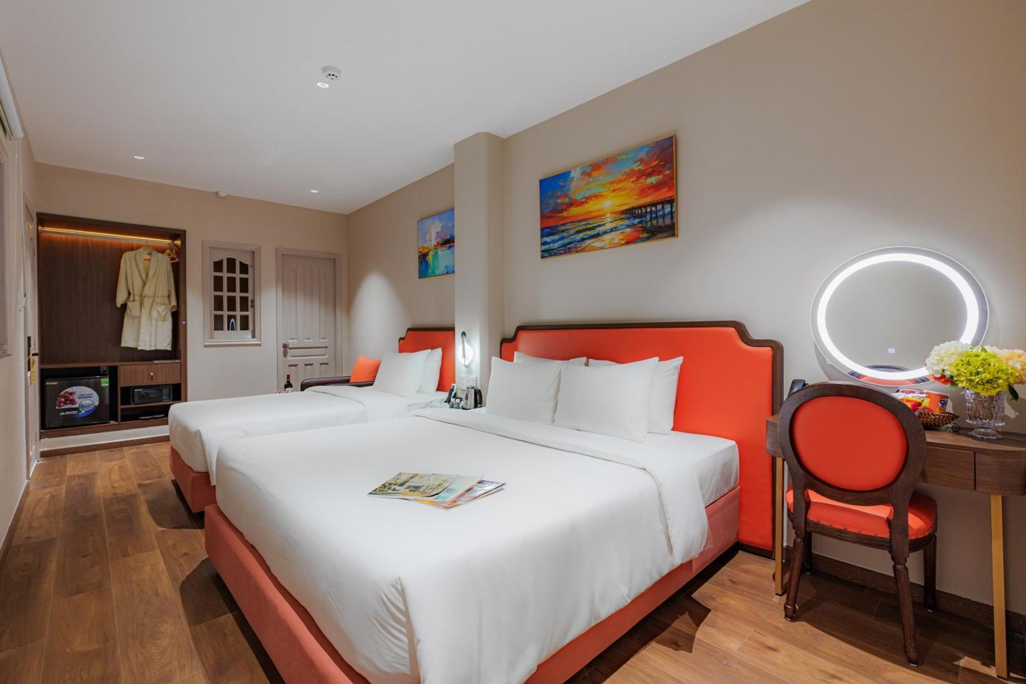 Salute Saigon And Hotel 4*