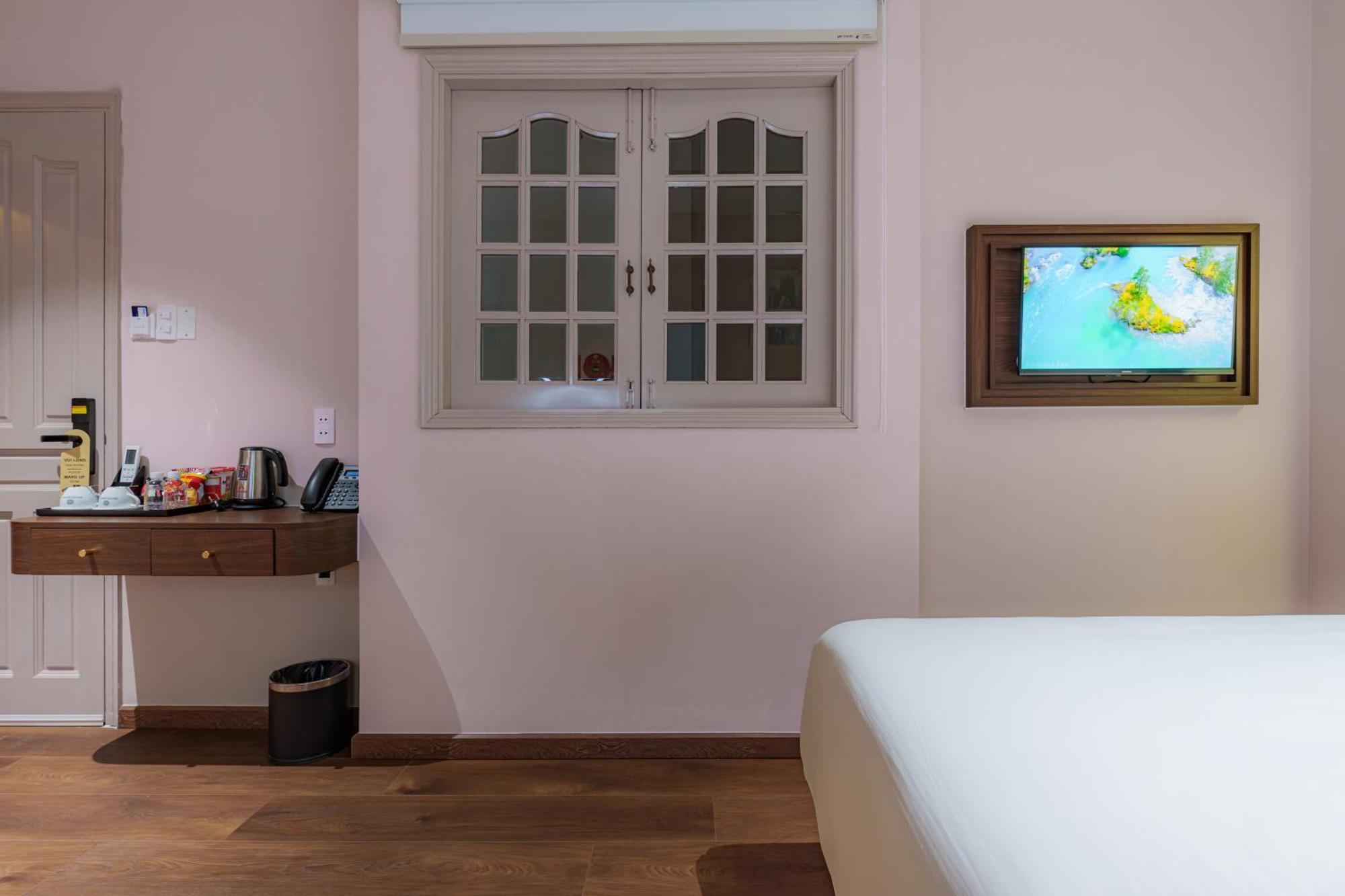 Hotel Salute Saigon And 4*